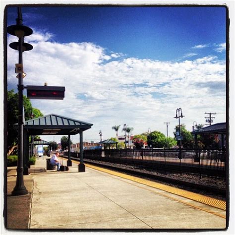 Metrolink Orange Station - Train Station in Orange