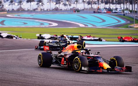 2020 F1 season ends with Verstappen victory at Abu Dhabi Grand Prix