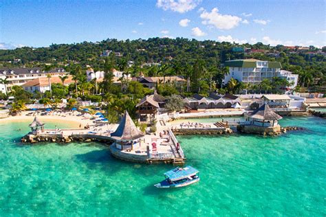 Seagarden Beach Resort, Montego Bay, Jamaica | VoyagesConstellation.com ...