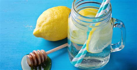 7 Benefits of Honey and Lemon - Why Drink Honey Lemon Water? | Dabur Honey