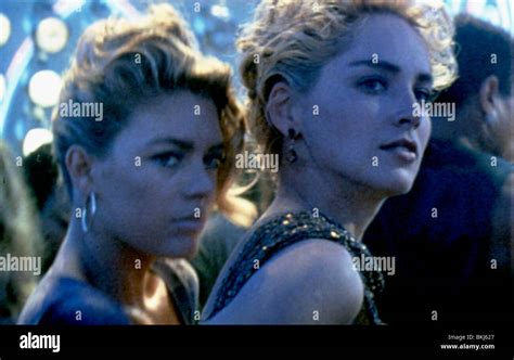 BASIC INSTINCT (1992) LEILANI SARELLE, SHARON STONE BSI 152 Stock Photo - Alamy