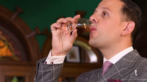 Whiskey Tasting Guide & How To Taste Whisky — Gentleman's Gazette