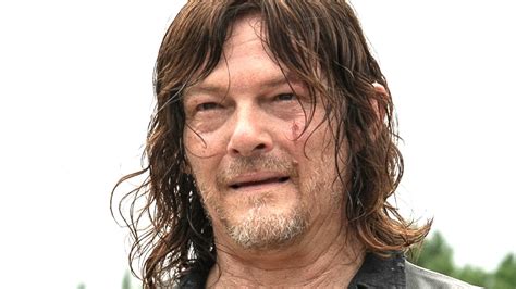 Why Walking Dead Fans Think Daryl Is Secretly Up To Something