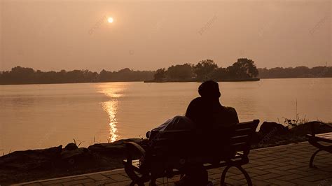 Couple In The Sunset Background, Valentines Day, Romantic, Vacation Background Image for Free ...