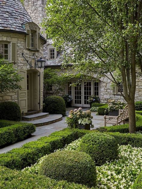 11 Beautiful French Courtyard Design Ideas | Courtyard design, French courtyard, Country landscaping