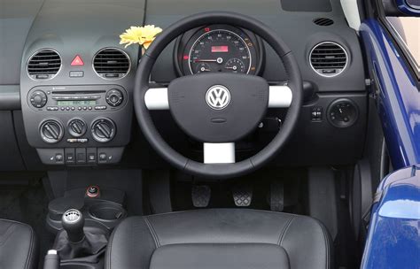 Volkswagen Beetle Cabriolet Review (2003 - 2010) | Parkers