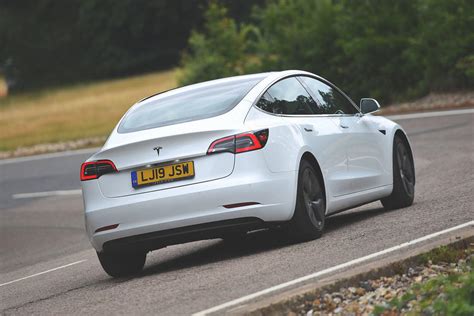 Tesla Model 3 Standard Range Plus 2019 UK review | Autocar