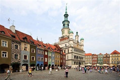 Poznan: Srodka District and Cathedral Island Private Walking Tour