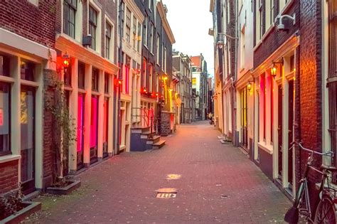 De Wallen in Amsterdam - A Legendary Red Light District in Central Amsterdam - Go Guides