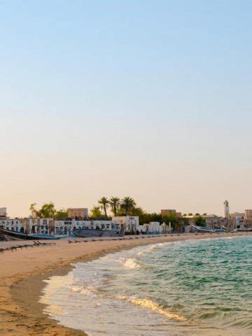 Qatar Beaches - the ultimate guide to Qatar public beaches - Wandermust ...