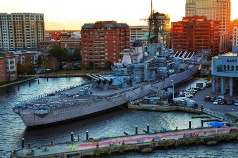 USS Wisconsin (BB-64), now a museum ship in Norfolk, Virginia [967x643] : WarshipPorn