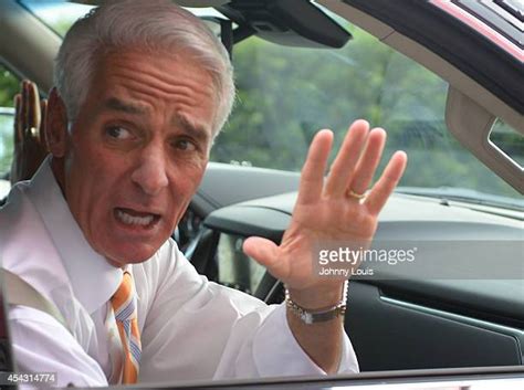 Charlie Crist Campaign Stop In Ft Lauderdale Photos and Premium High Res Pictures - Getty Images