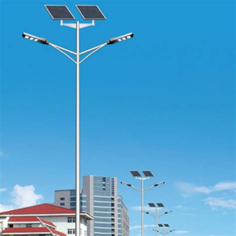 Outdoor Solar LED Light Single/Double Aluminum Solar Street Light Pole - China Steel and Solar Panel