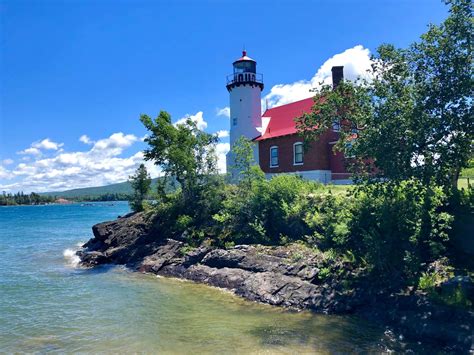 Lake Superior Lighthouses - Lake Superior Circle Tour