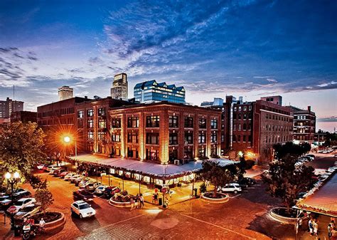 Downtown Omaha Hotels | Our Hotel | The Farnam, Autograph Collection