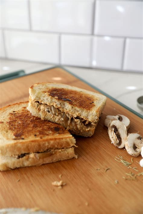 Grilled Goat Cheese Sandwich — The Floured Countertop