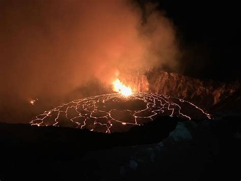 Lava lake continues growing inside Halemaumau Crater on Hawaii island | Honolulu Star-Advertiser