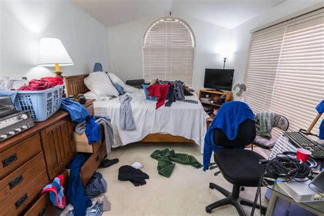 Psychology Behind Messy Rooms | Alpine Maids