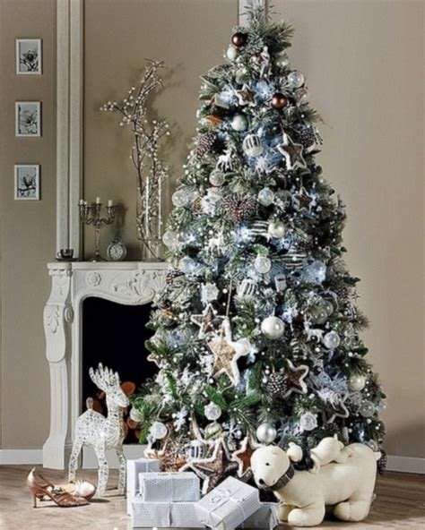 Top 10 Hottest Christmas Trends To Be | Elegant christmas trees, Silver christmas tree ...