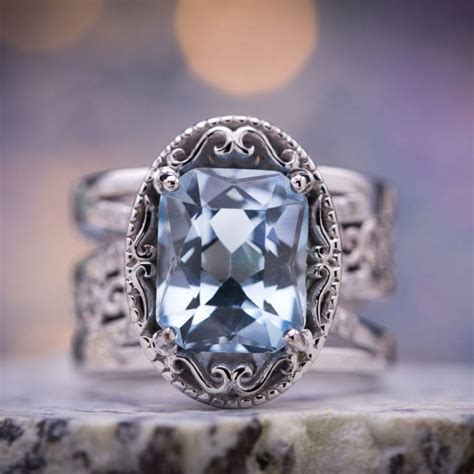 Aquamarine Value, Price, and Jewelry Information - Gem Society