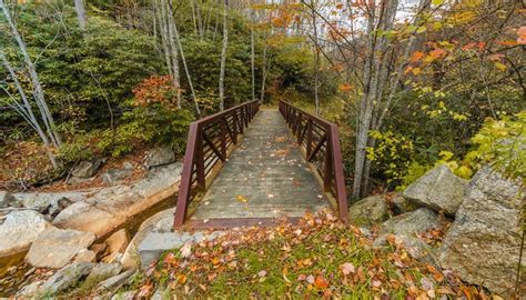 9 U.S. Hiking Trails to Check Out This Fall | The Discoverer