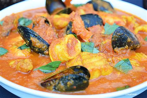 Burmese Seafood Curry - a tomato curry from Myanmar