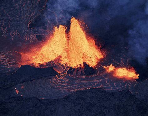 Photos Of Mount Kilauea’s Terrifying Eruption (34 pics) - Izismile.com