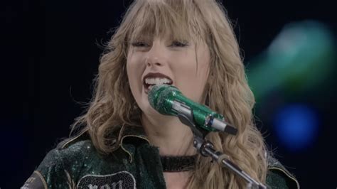 Taylor Swift's Reputation Stadium Tour Is Leaving Netflix New Year's Day, And You Need To ...