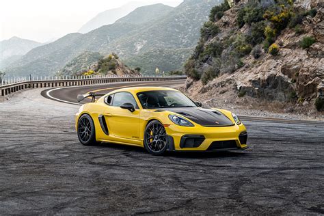 Street Review: 2023 Porsche 718 Cayman GT4 RS is unapologetically ...