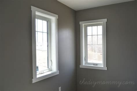 DIY Simple Craftsman Trim - Our DIY House | The DIY Mommy