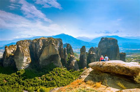 Meteora Greece: Travel Guide 2024 | Greeka