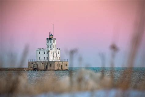 Milwaukee Lighthouse Photograph by James Meyer - Fine Art America