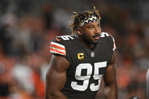 Browns’ Myles Garrett sustained shoulder and biceps injury in car crash; status vs. Falcons ...