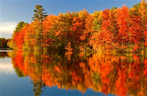 10 places to capture amazing fall colours across the country