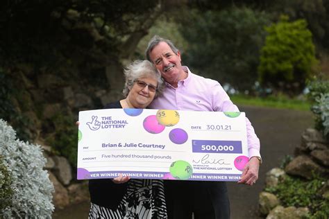 Lottery winners to pop decades-old champagne after waiting years for win | Glasgow Times