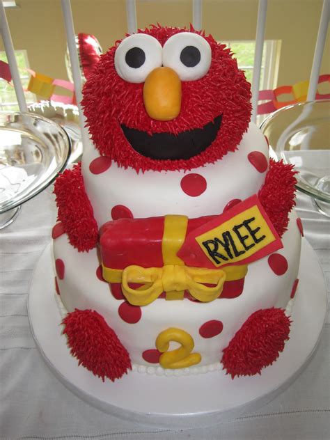 My Lil Bit of Everything: An Elmo Cake