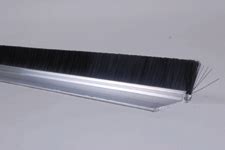 SEAL BRUSH SIDE ROLL-UP DOOR-10997403