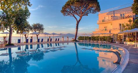 GRAND HOTEL RIVIERA SORRENTO - Sorrento, Italy