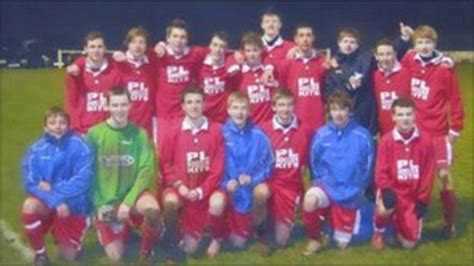 FA final defeat for Oxfordshire school side - BBC News