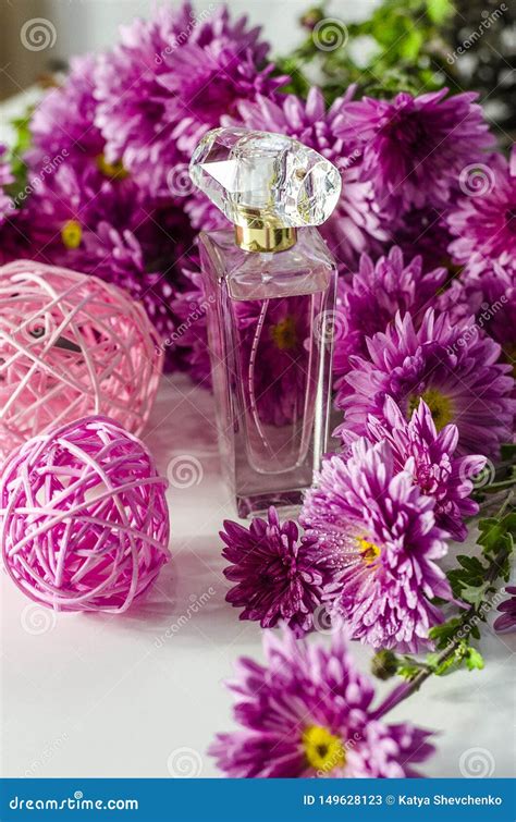 Perfume with floral scent stock image. Image of liquid - 149628123