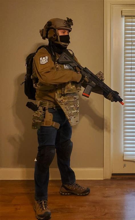 [Self] Escape from Tarkov USEC PMC Cosplay : r/cosplay