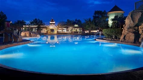 High Rock Spring Pool and Bar at Disney's Saratoga Springs Resort ...