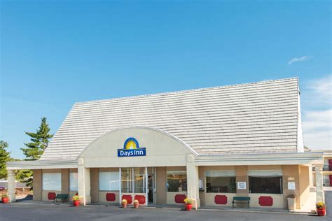 Days Inn by Wyndham Frankfort | Frankfort, KY Hotels