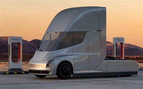 All about the Tesla Semi Truck: Specs, Features & More | dubizzle