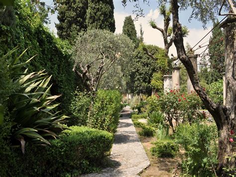 La Colombe D'Or, St-Paul De Vence, France - Hotel Review & Photos