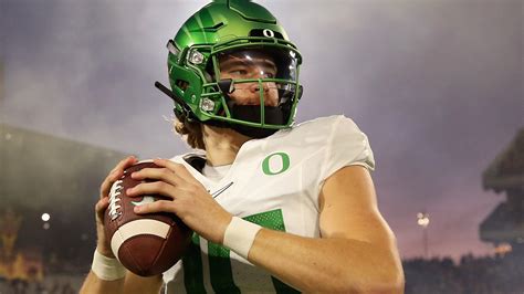 Justin Herbert NFL Draft: Mocks & Stock for Oregon QB