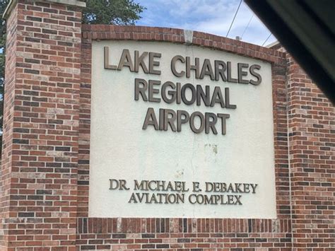 LAKE CHARLES REGIONAL AIRPORT - LCH - 55 Photos & 30 Reviews - Airports ...