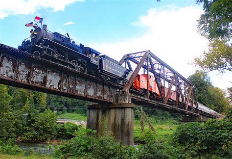 Great Smoky Mountains Railroad 9 2 K Photograph by Joseph C Hinson - Pixels