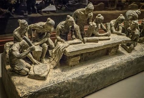 A tomb model depicting workers constructing the terracotta… | Flickr