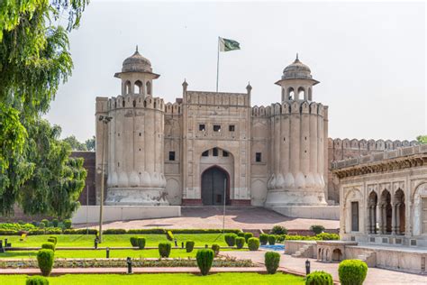 Lahore Fort | Attraction Guides | History Hit